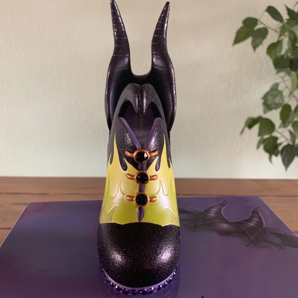🌹 NWB Fashionably Disney LE Maleficent Shoe 🌹 - Picture 7 of 8